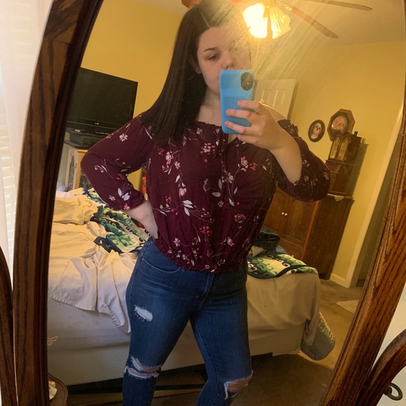 Meet your Posher, Emily - Picture 1 of 1